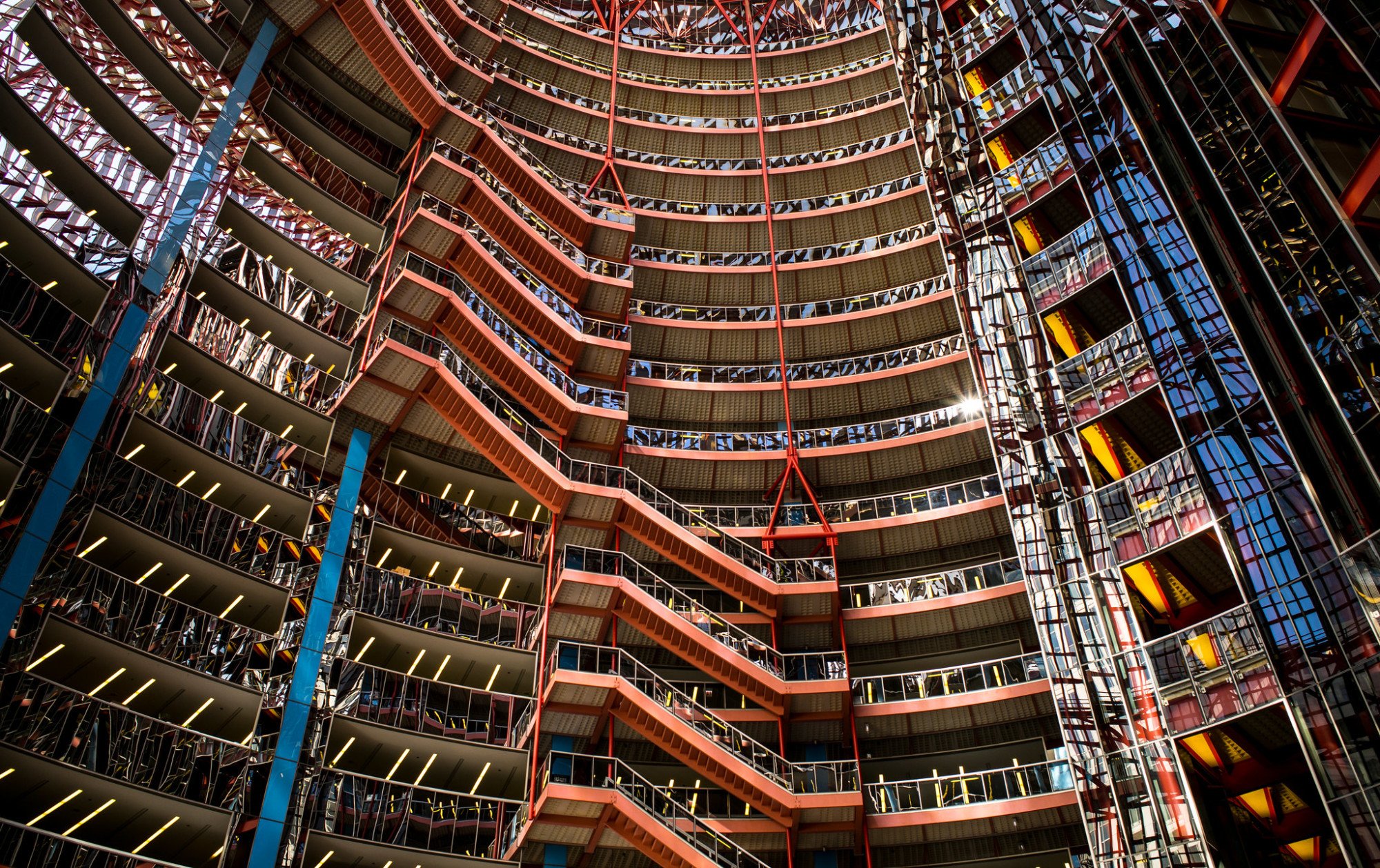 Did thompson center go out of business