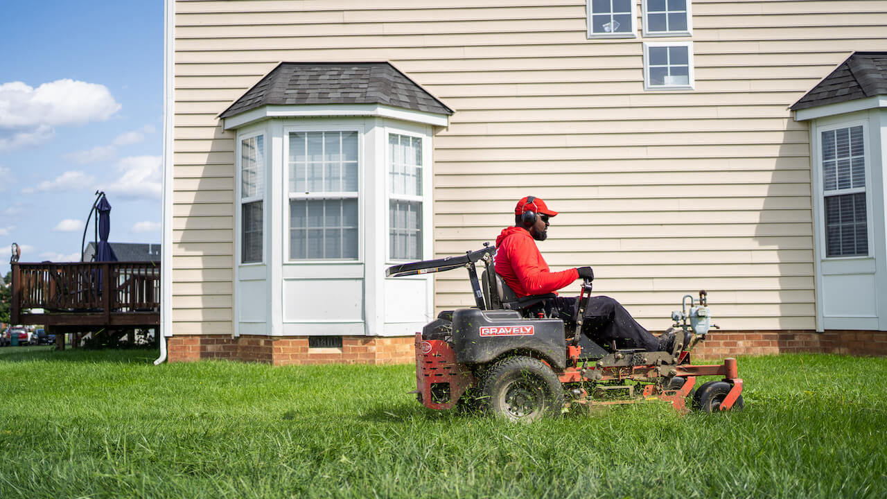 How to grow lawn care business