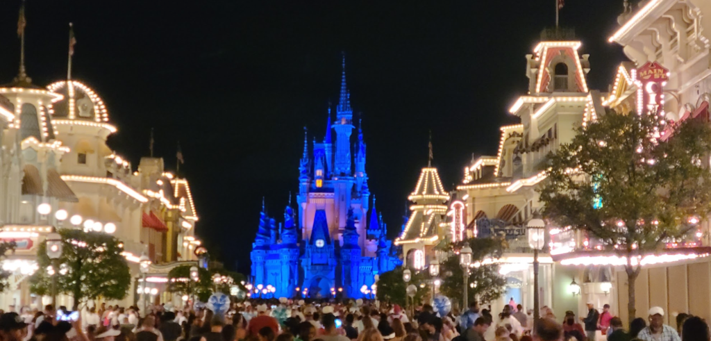 How busy is walt disney world in november