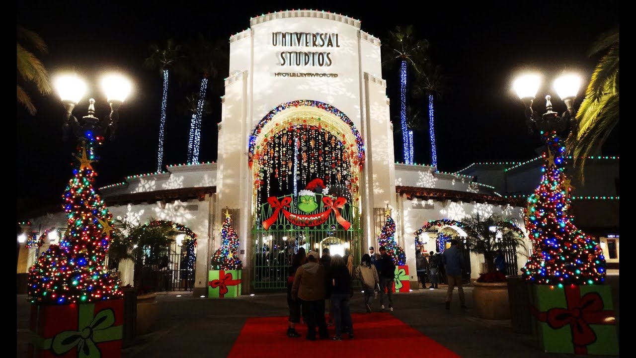 Is universal studios busy on christmas day