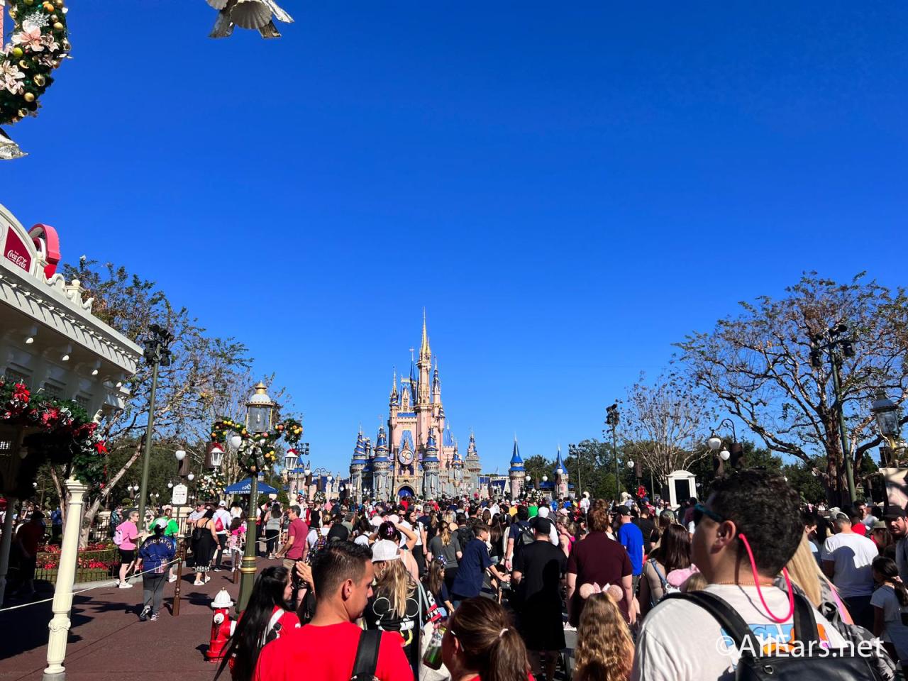 Is disney world busy on superbowl sunday