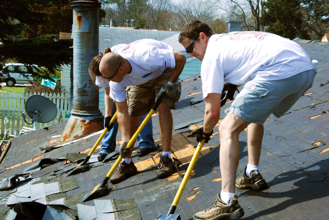 How to start a roofing business in texas